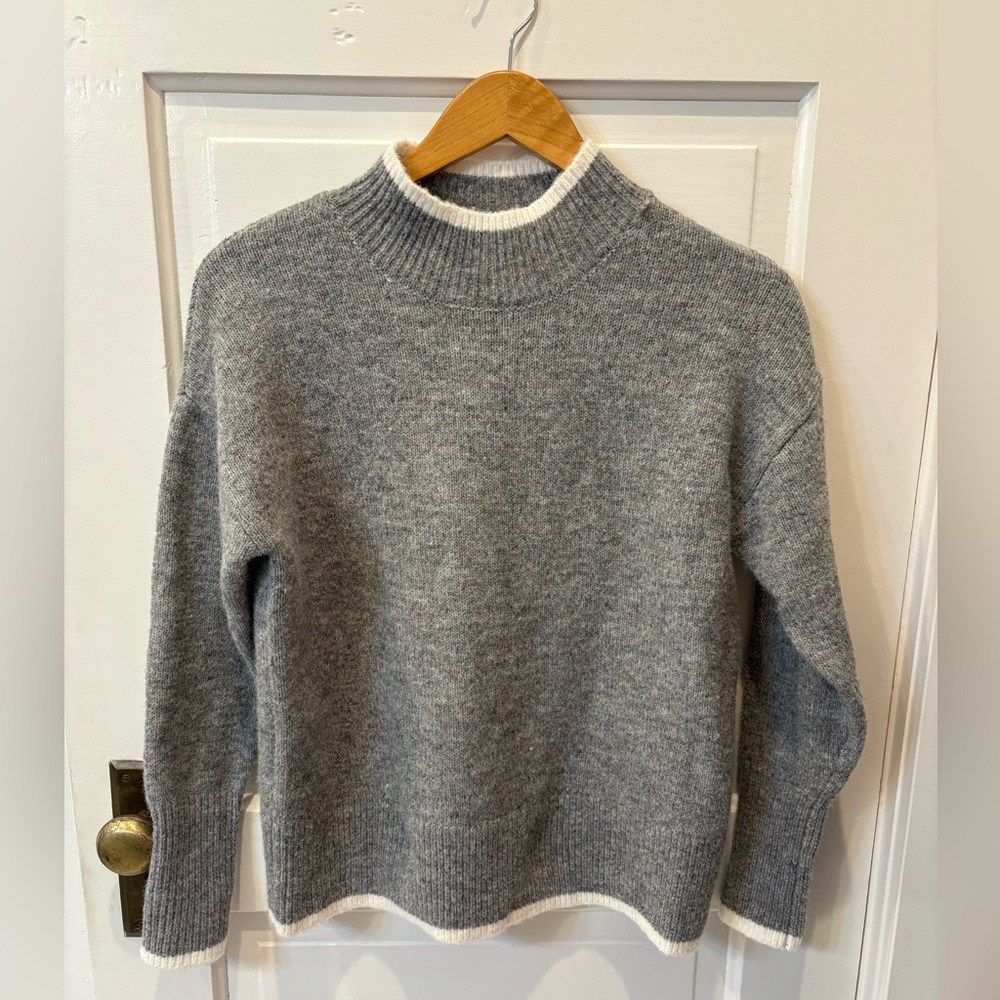 Gray and White Knit Sweater w/White Lining